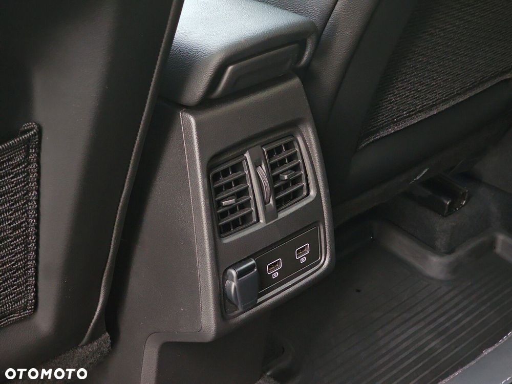 Renault Captur 1.0 TCe Techno - 33