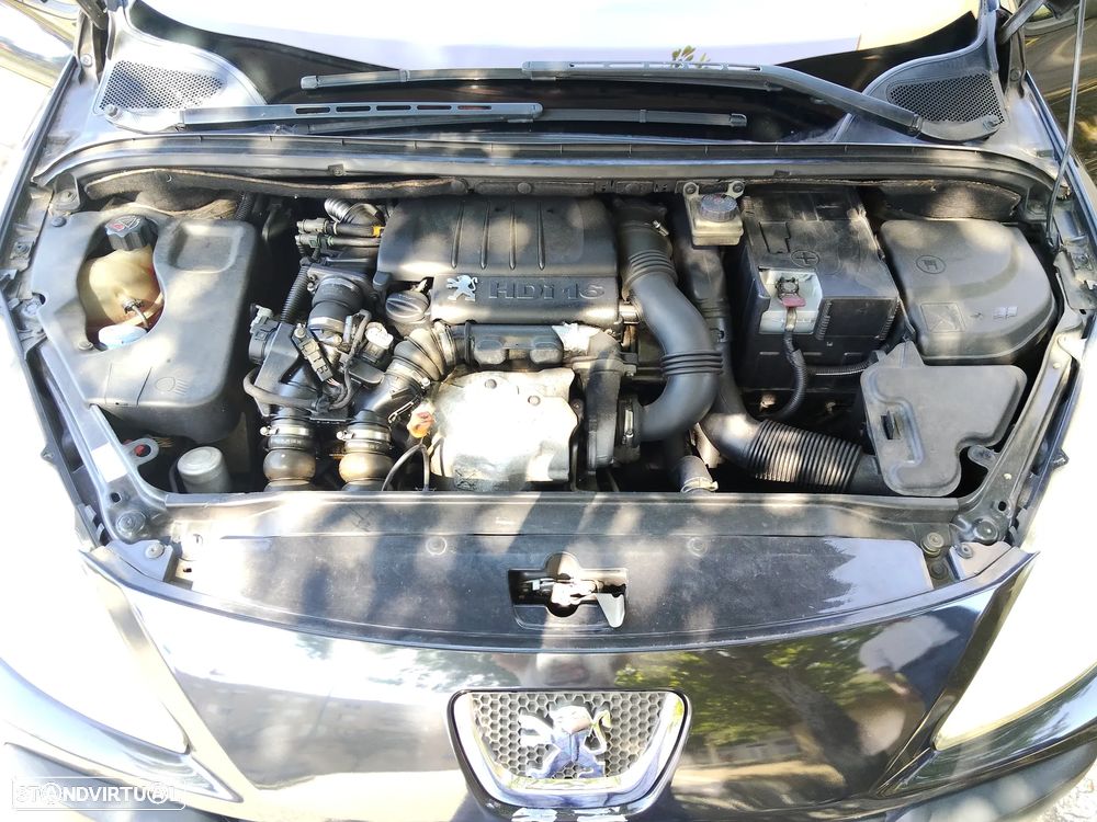 Peugeot 307 SW 1.6 HDi FAP Executive - 11