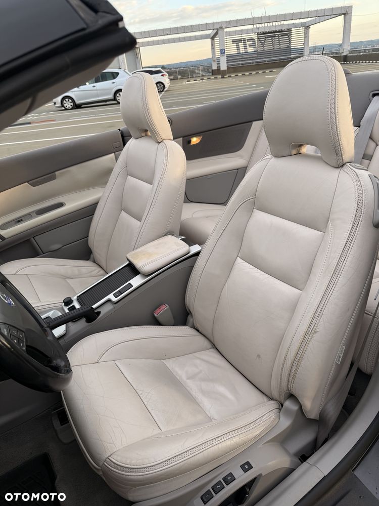 Volvo C70 T5 Summum - 25