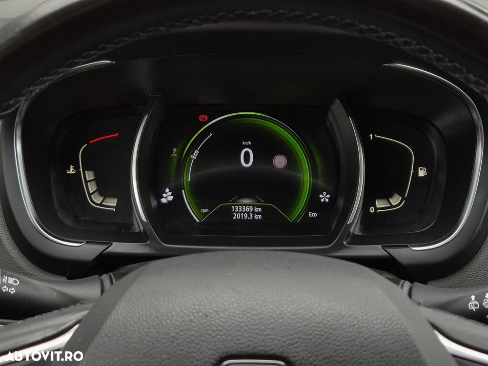 Renault Scenic TCe 140 GPF EDC BLACK EDITION - 15