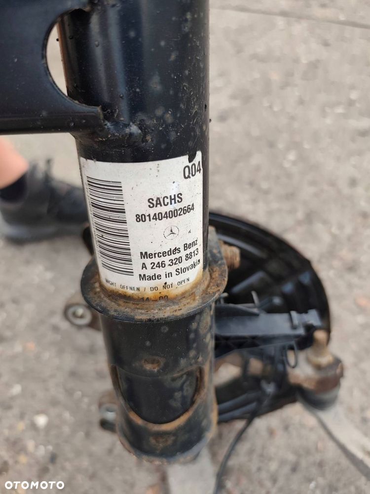 MERCEDES W176 PRZEDNIA PRAWA ZWROTNICA WAHACZ AMOR - 3