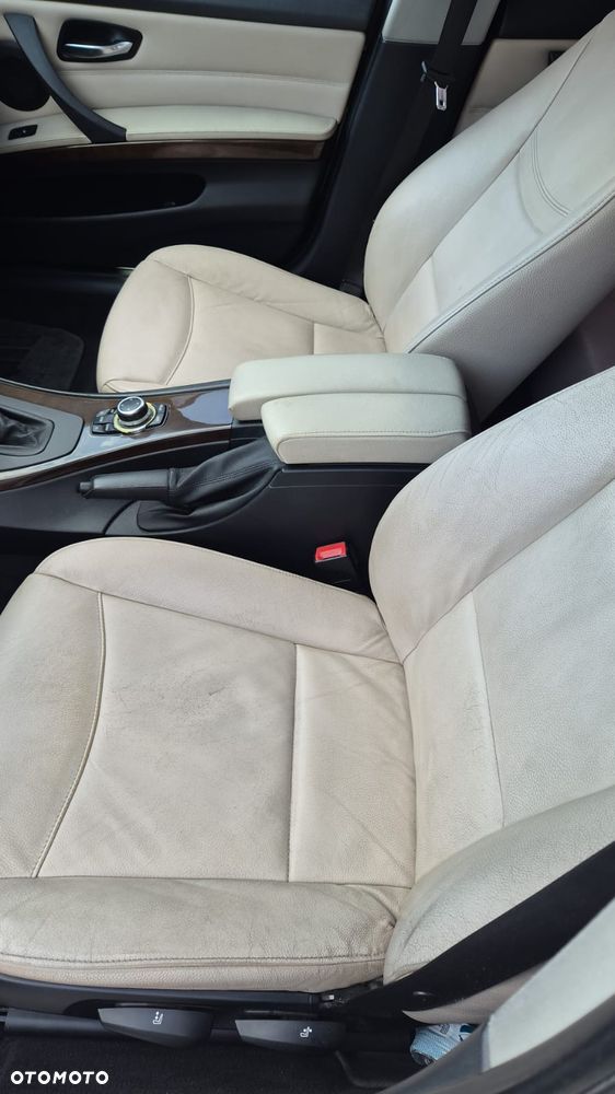 BMW Seria 3 318i - 11