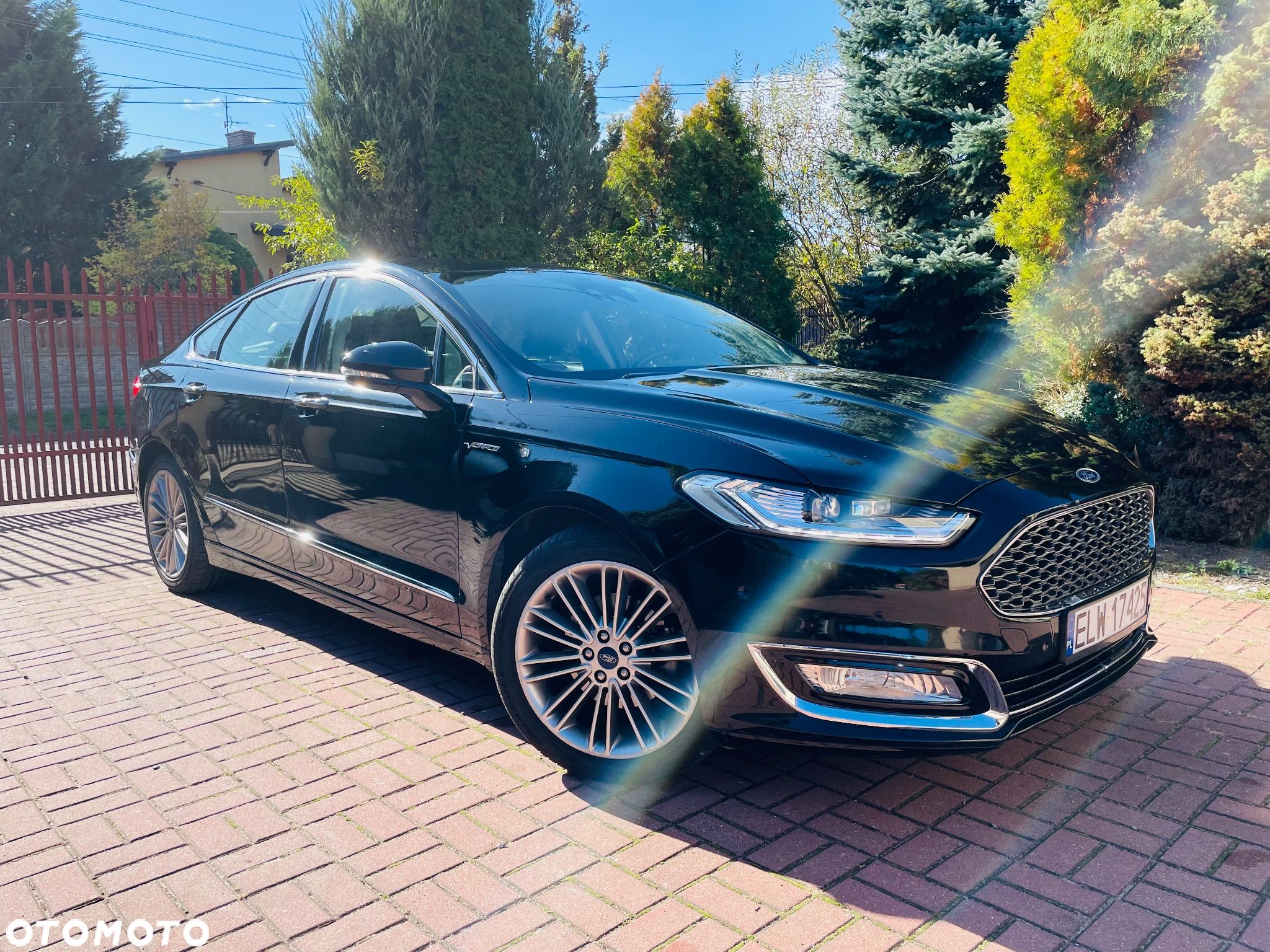 Ford Mondeo Vignale 2.0 Hybrid - 1