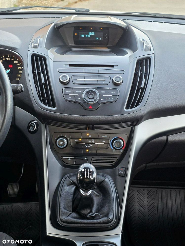 Ford Kuga 1.5 EcoBoost 2x4 Trend - 19