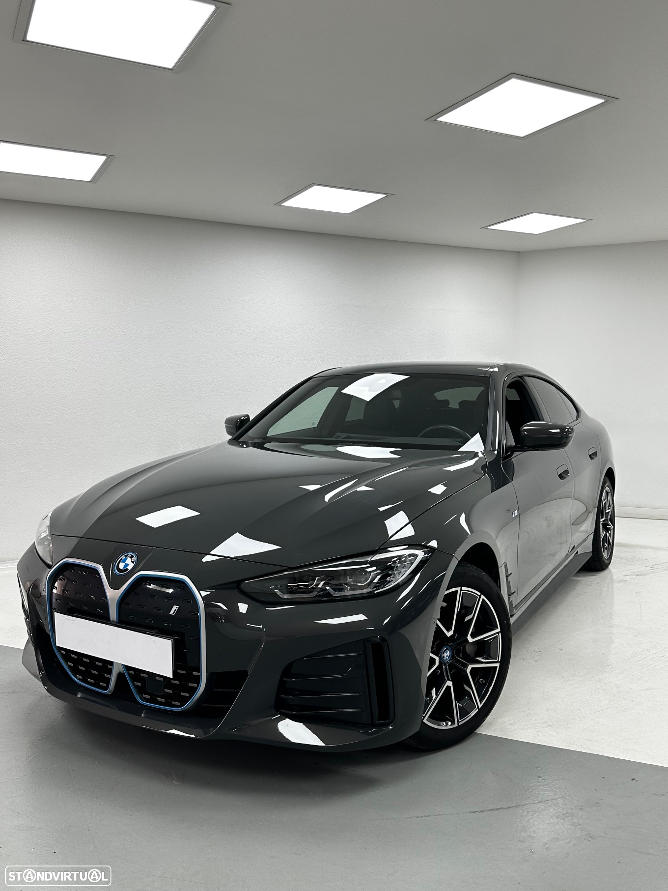 BMW i4 eDrive40 Edição Desportiva M - 25