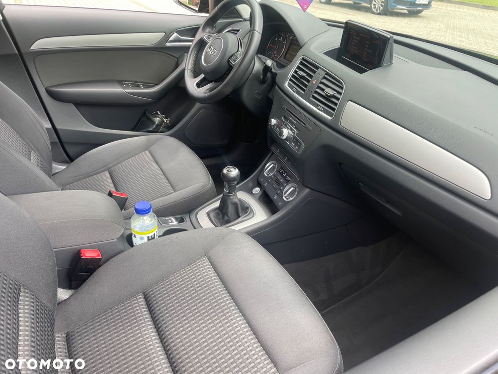 Audi Q3 2.0 TDI Design - 35