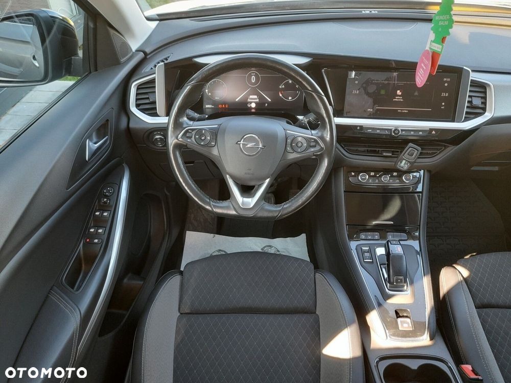 Opel Grandland 1.2 T Business Elegance S&S - 20
