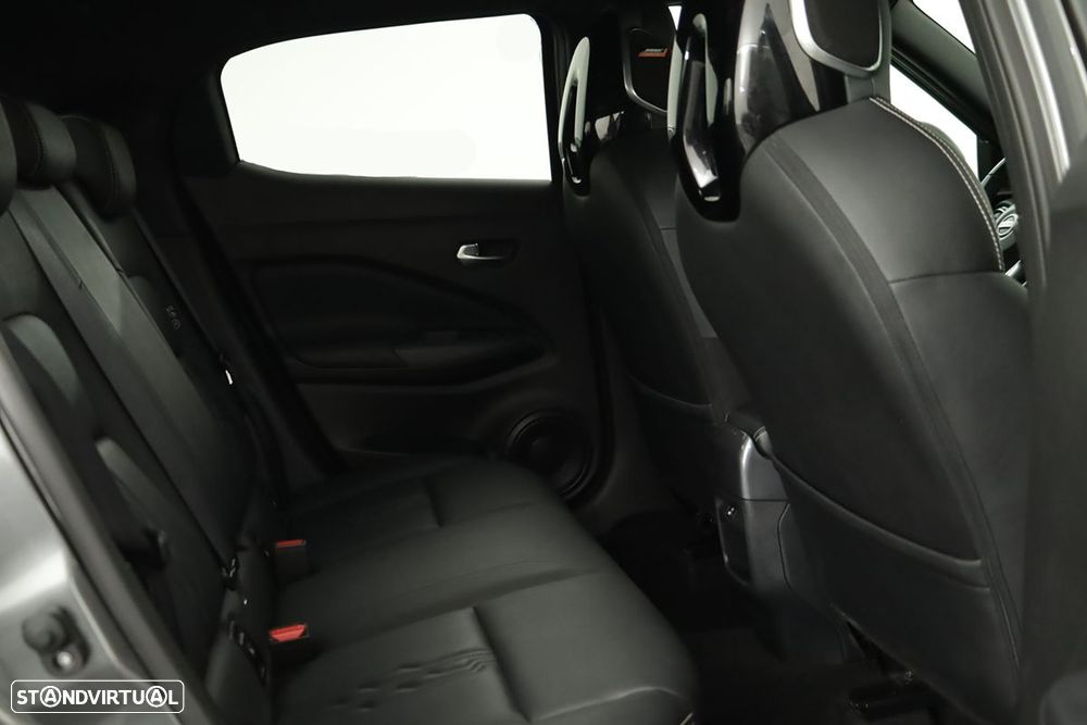 Nissan Juke 1.0 DIG-T Tekna - 23