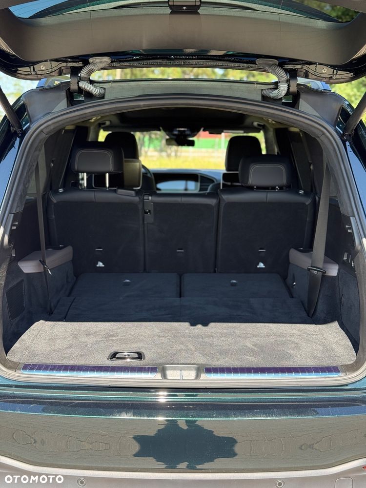 Mercedes-Benz GLS - 28