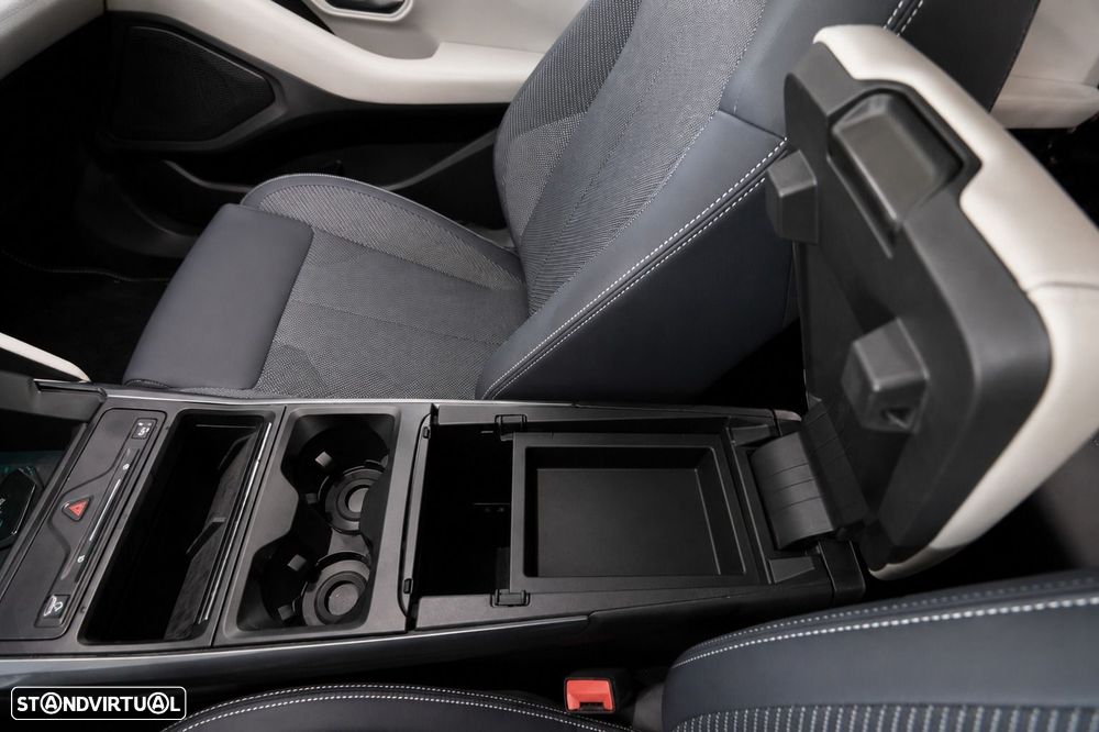 Ford Explorer 79 kWh Premium - 37