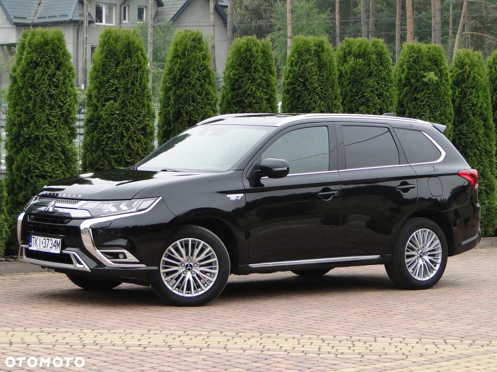 Mitsubishi Outlander Instyle + - 9