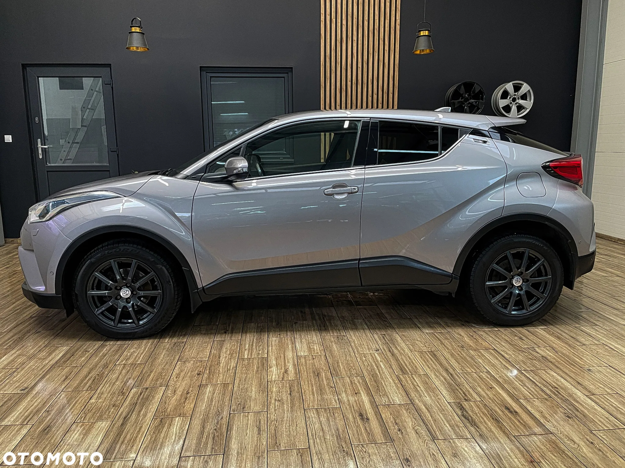 Toyota C-HR 1.2 T Prestige - 11
