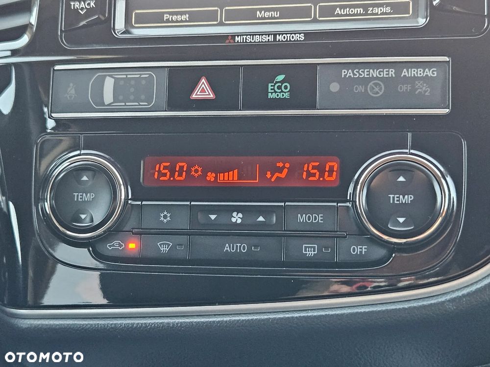 Mitsubishi Outlander 2.0 Instyle Navi CVT - 34