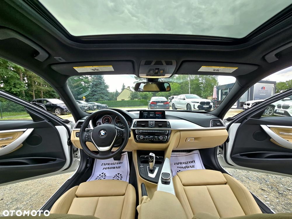 BMW Seria 3 330i - 11