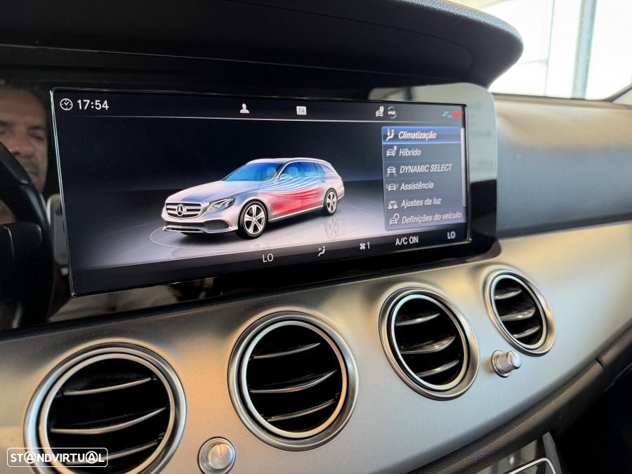 Mercedes-Benz E 300 de Avantgarde 4Matic - 11