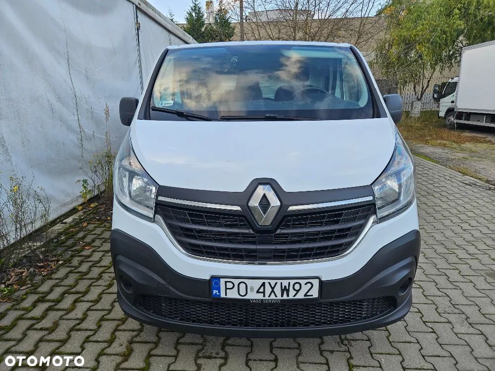 Renault TRAFIC - 2