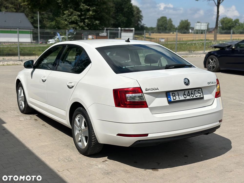 Skoda Octavia - 8