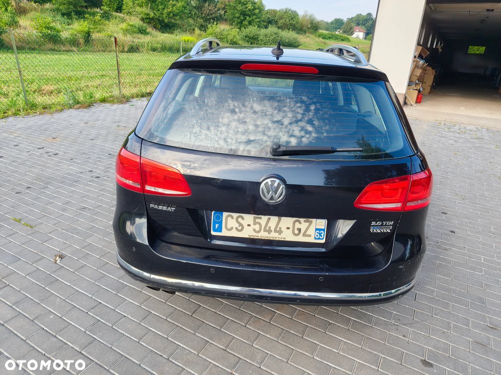Volkswagen Passat 2.0 Blue TDI SCR Comfortline - 16
