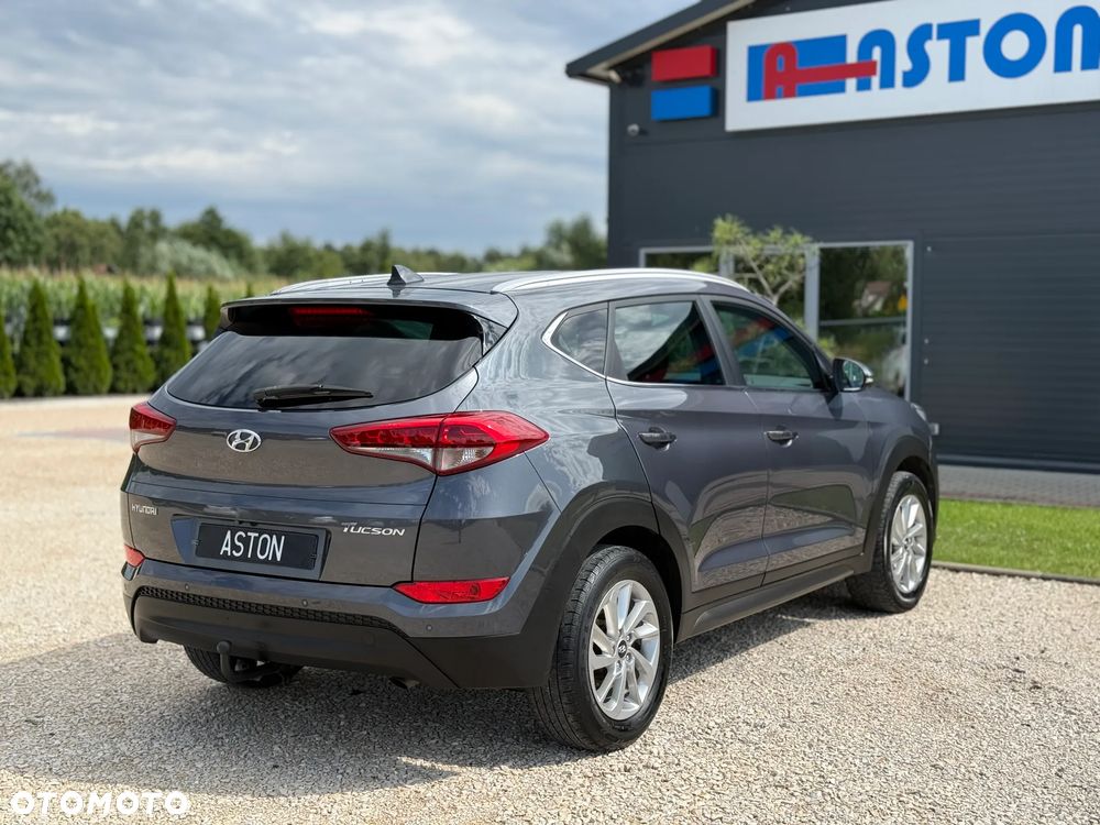 Hyundai Tucson blue 1.7 CRDi 2WD Style - 11