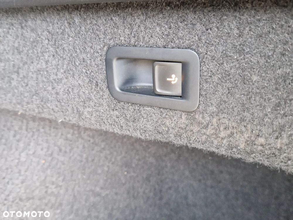 Volkswagen Passat 2.0 TDI DSG (BlueMotion Technology) Highline - 22