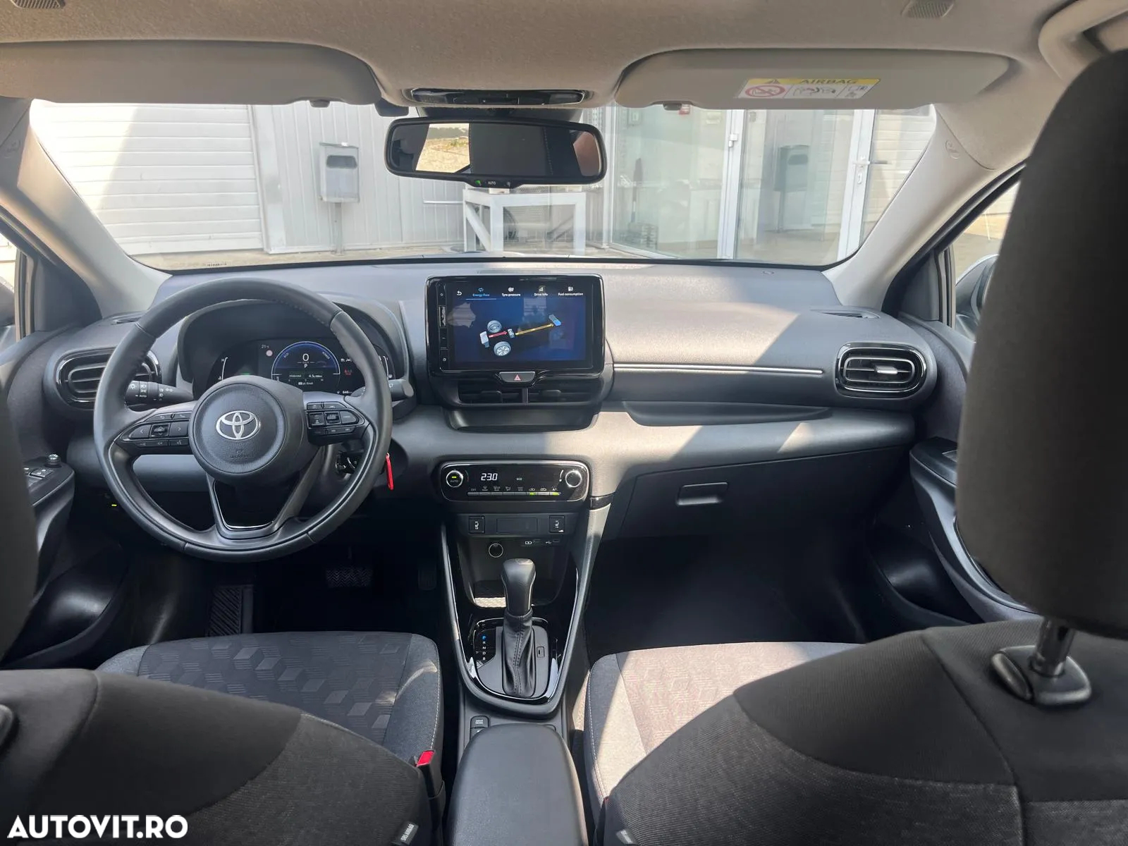 Toyota Yaris 1.5 116 CP HEV Business - 17