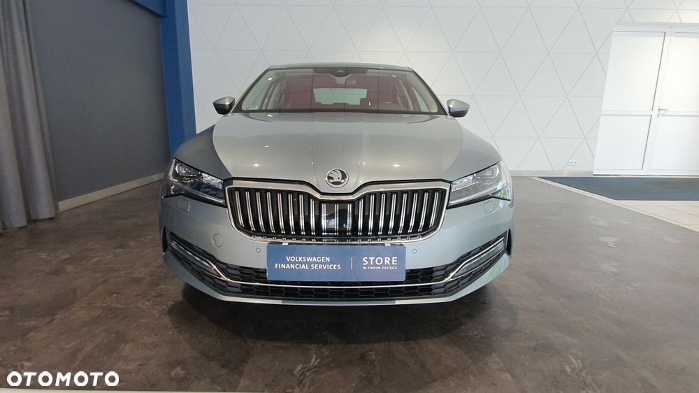 Skoda Superb 2.0 TDI SCR 4x4 Style DSG - 8