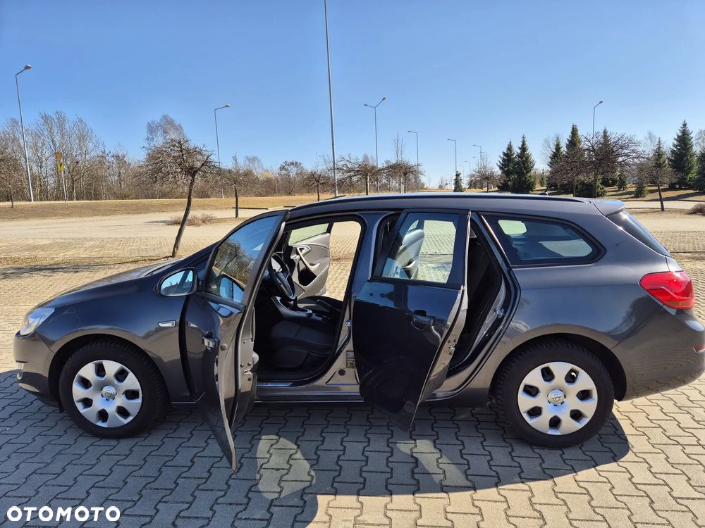 Opel Astra 1.4 Enjoy - 2