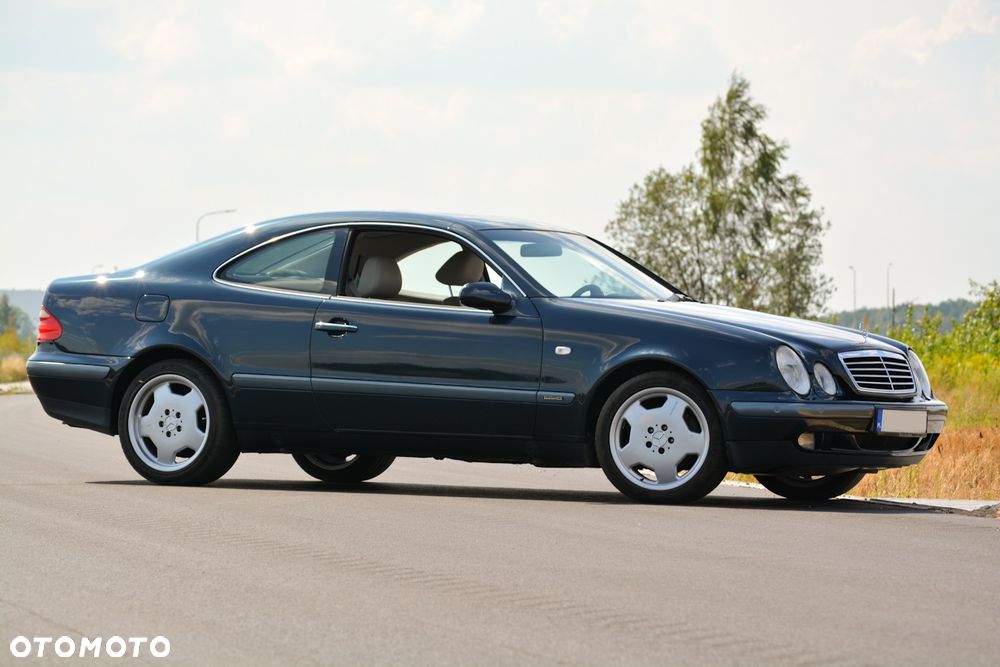 Mercedes-Benz CLK - 2