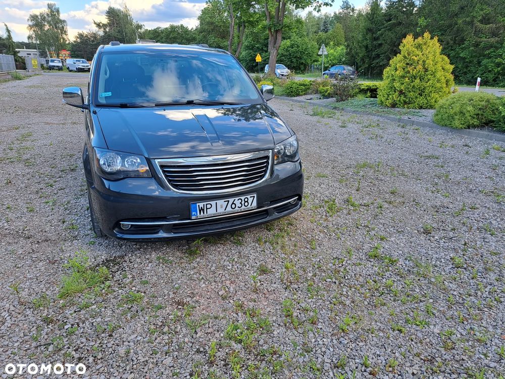 Chrysler Town & Country 3.6 Touring - 1