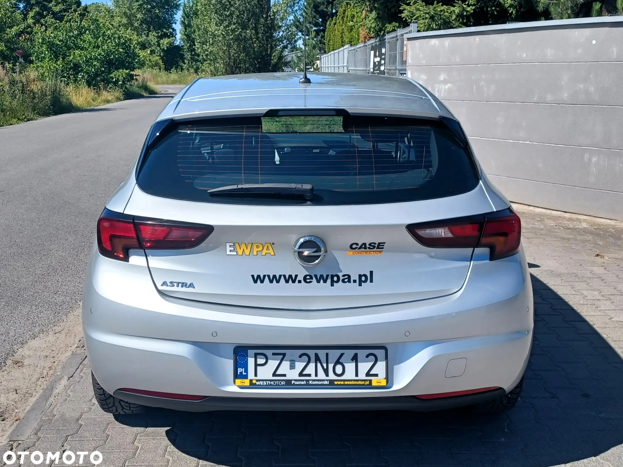 Opel Astra V 1.2 T Edition S&S - 4
