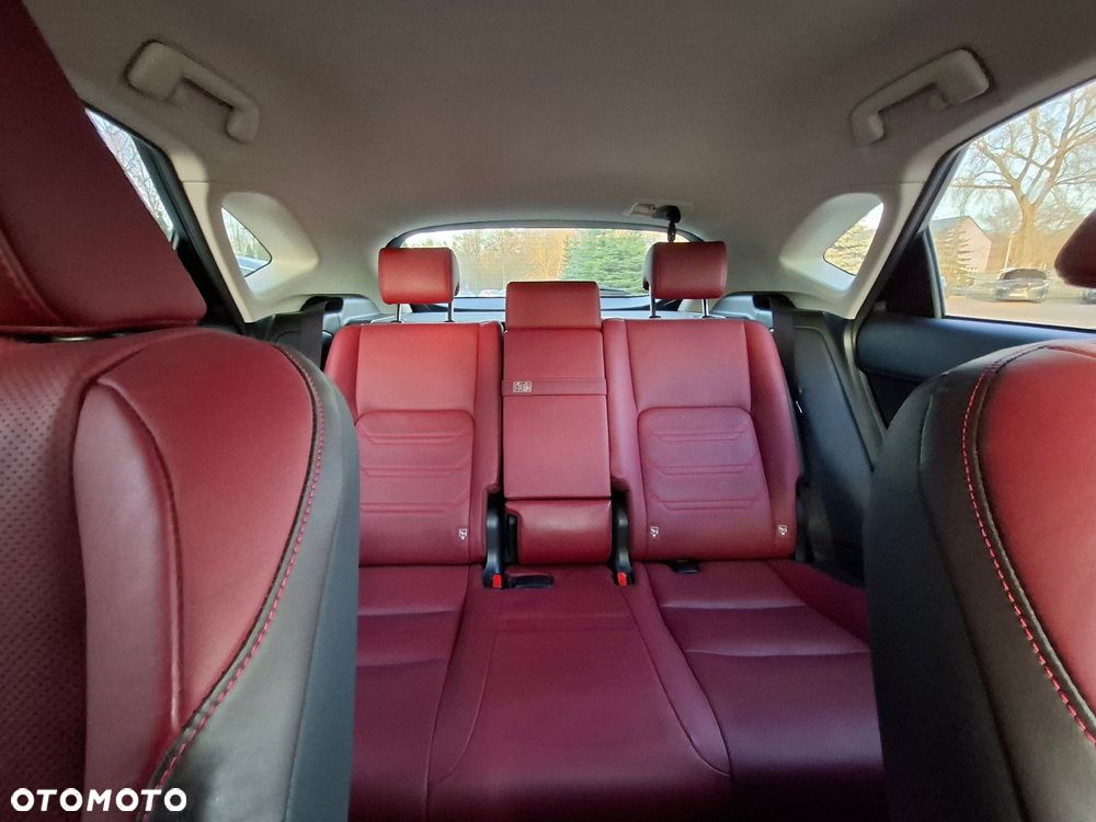 Lexus NX 300h Comfort AWD - 36