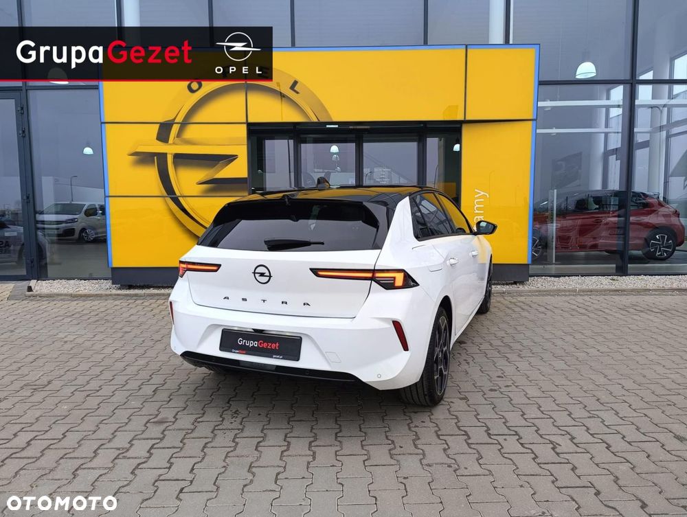 Opel Astra - 4