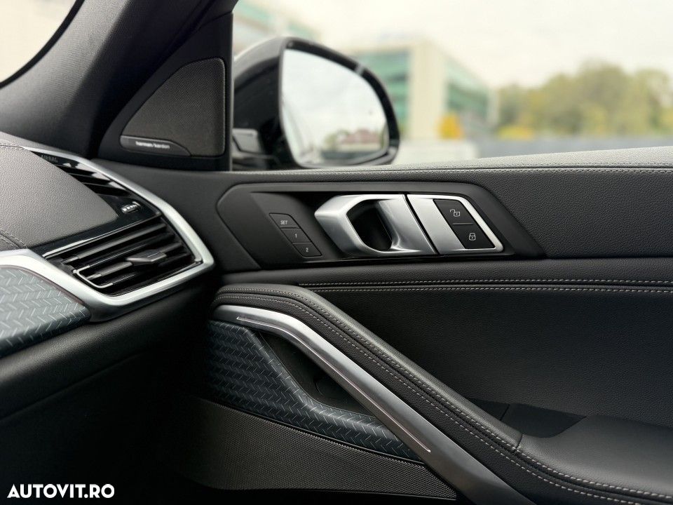 BMW X6 M M50i - 28