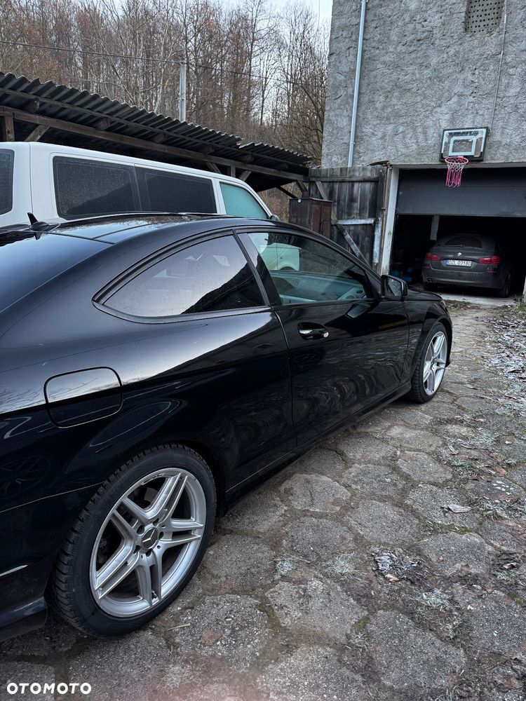Mercedes-Benz Klasa C 250 CGI BlueEff - 3