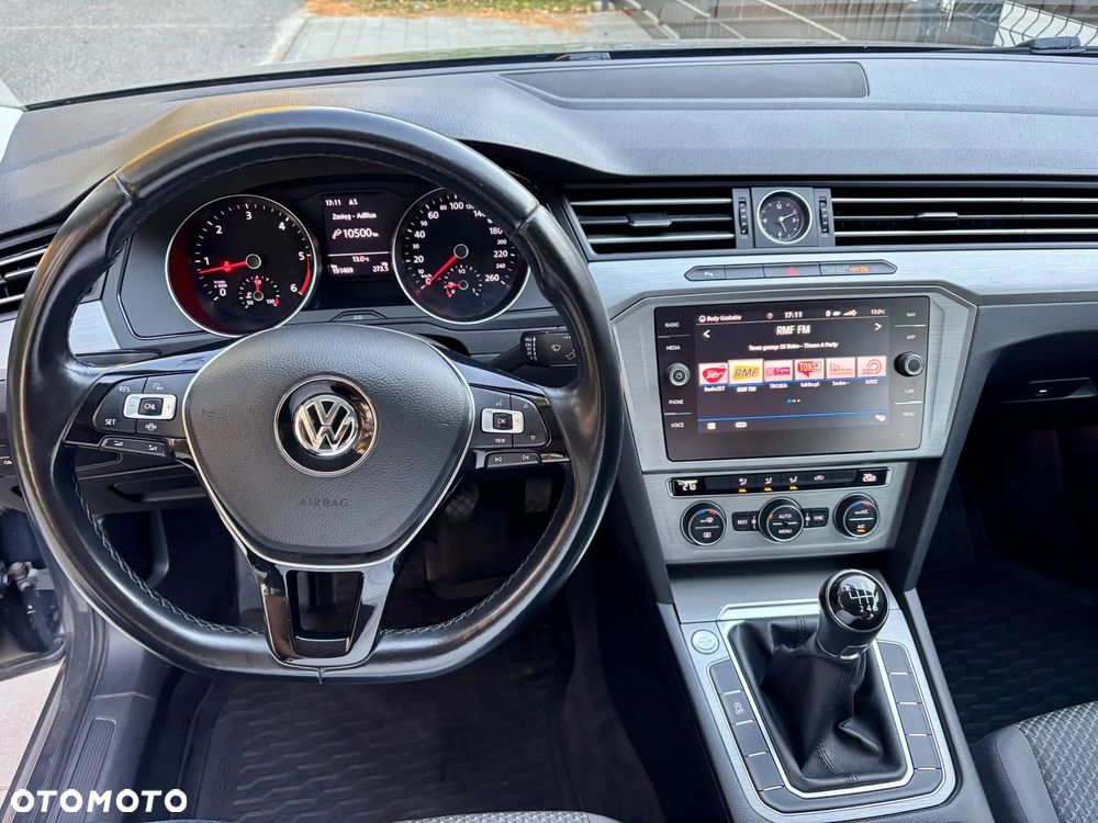 Volkswagen Passat Variant - 11