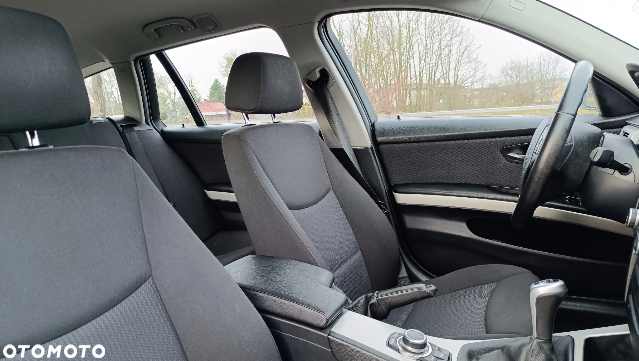 BMW Seria 3 330d DPF Touring Edition Sport - 14