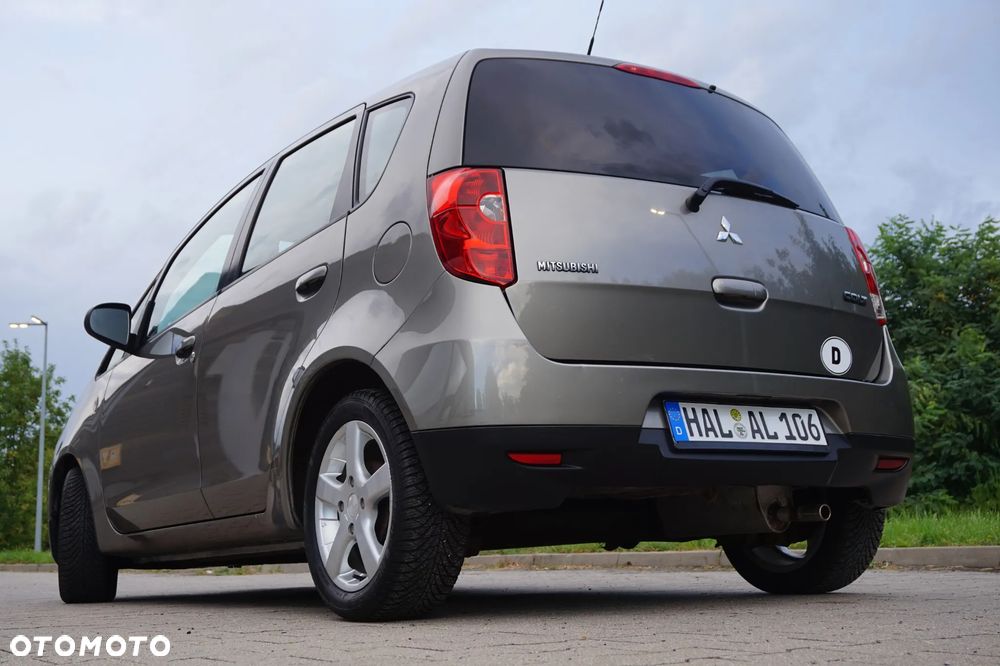 Mitsubishi Colt - 15