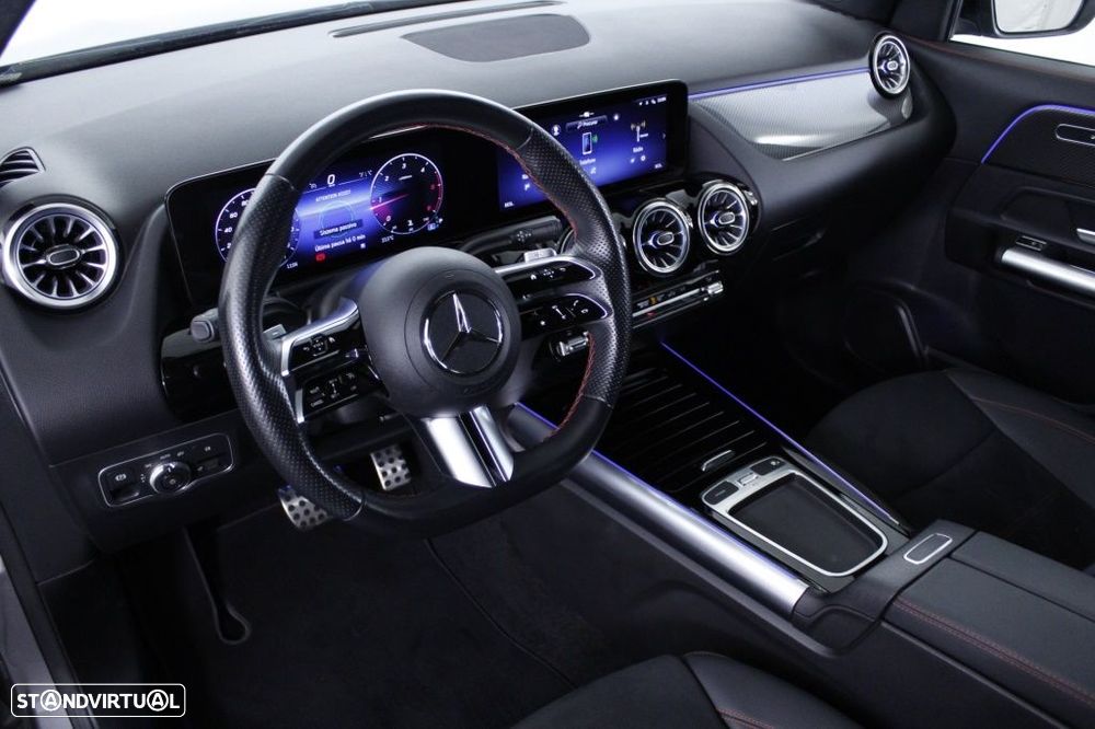 Mercedes-Benz GLA 180 d AMG Line - 33