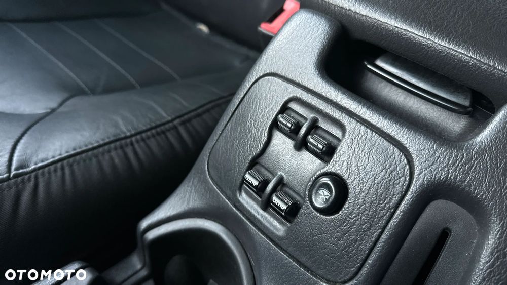 Jeep Cherokee 3.7L Limited - 15
