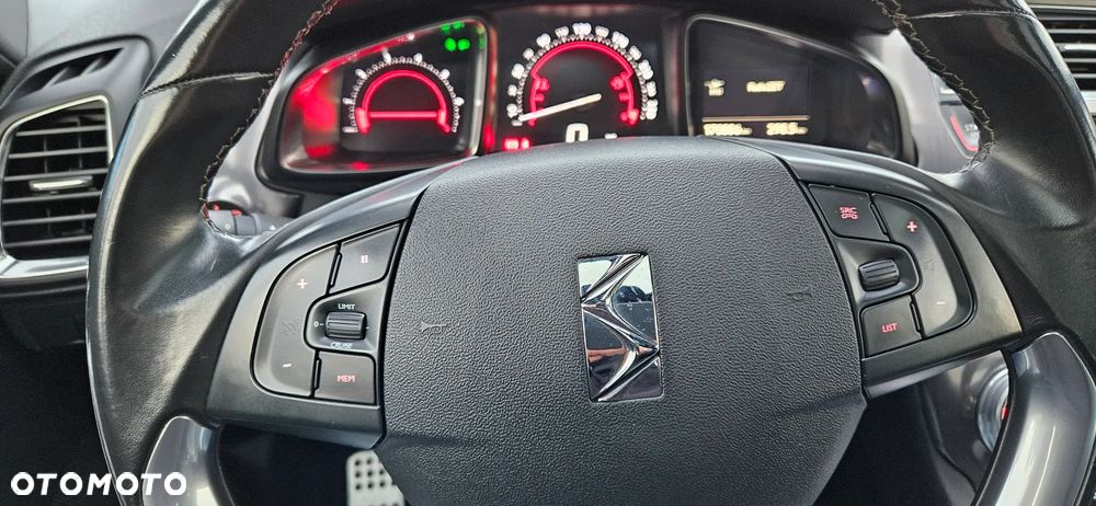 Citroën DS5 THP 200 SoChic - 18