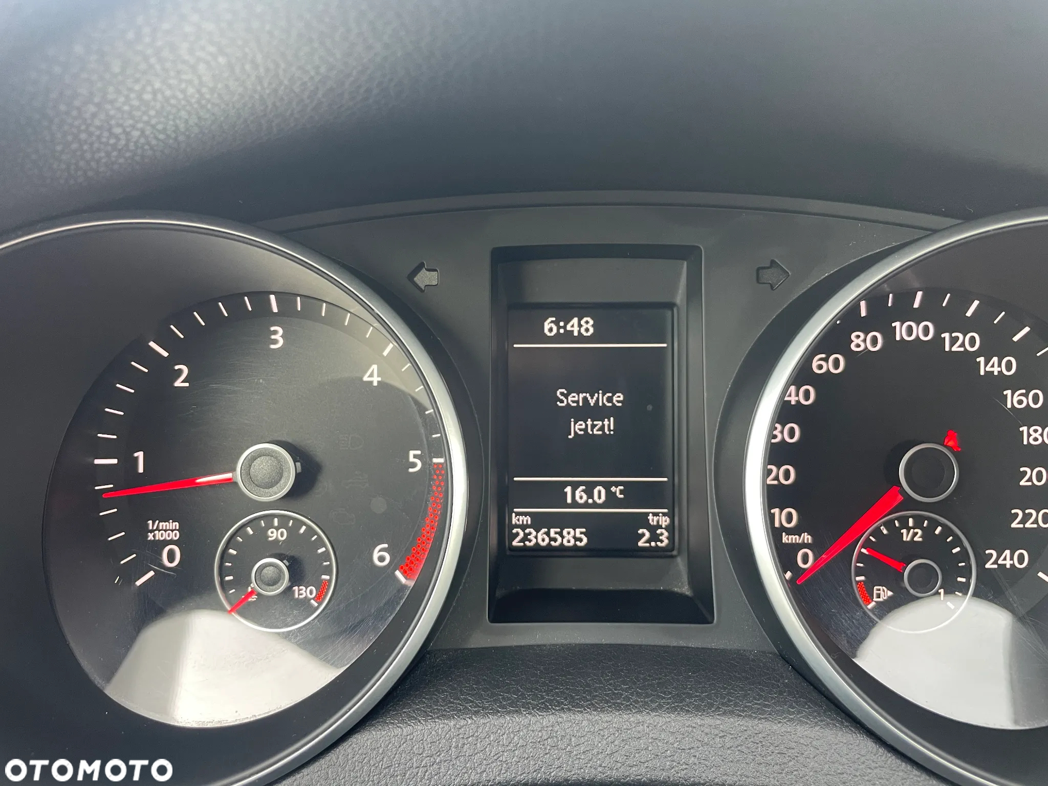 Volkswagen Golf 2.0 TDI DPF 4Motion Highline - 22