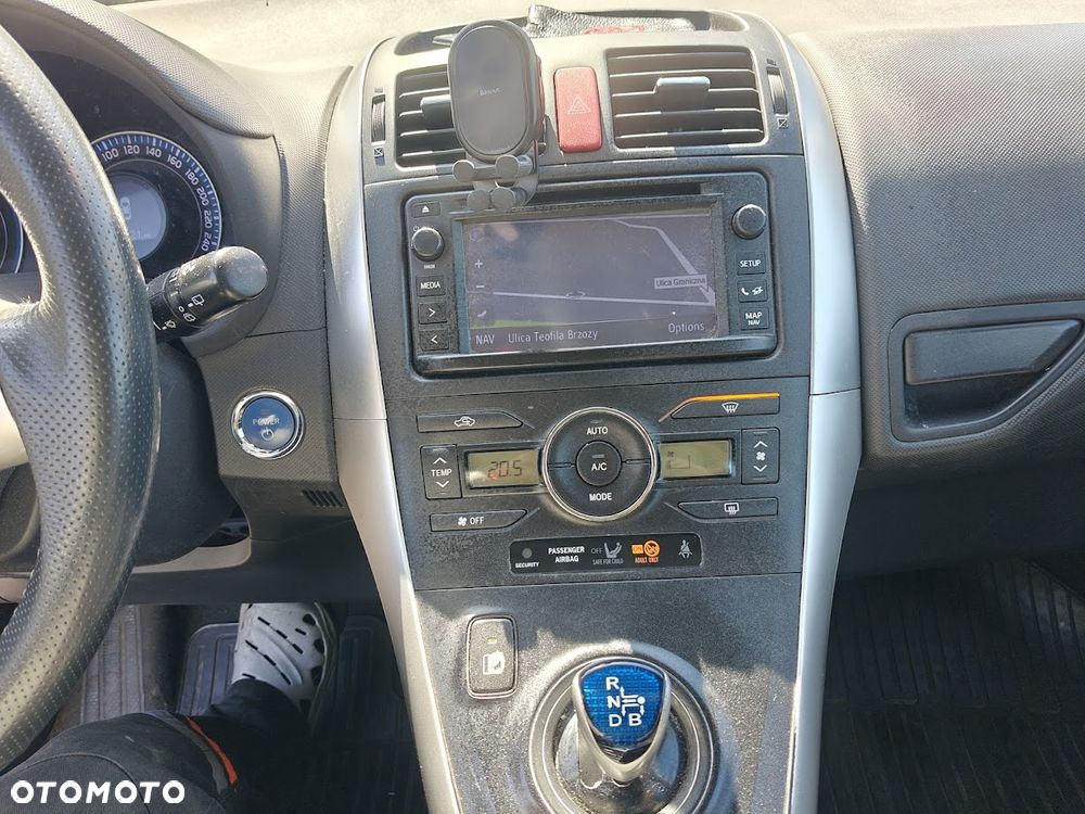 Toyota Auris - 12
