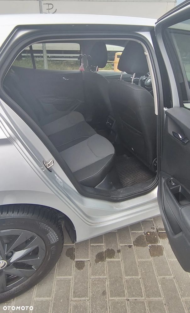 Skoda Fabia 1.0 TSI Selection DSG - 7