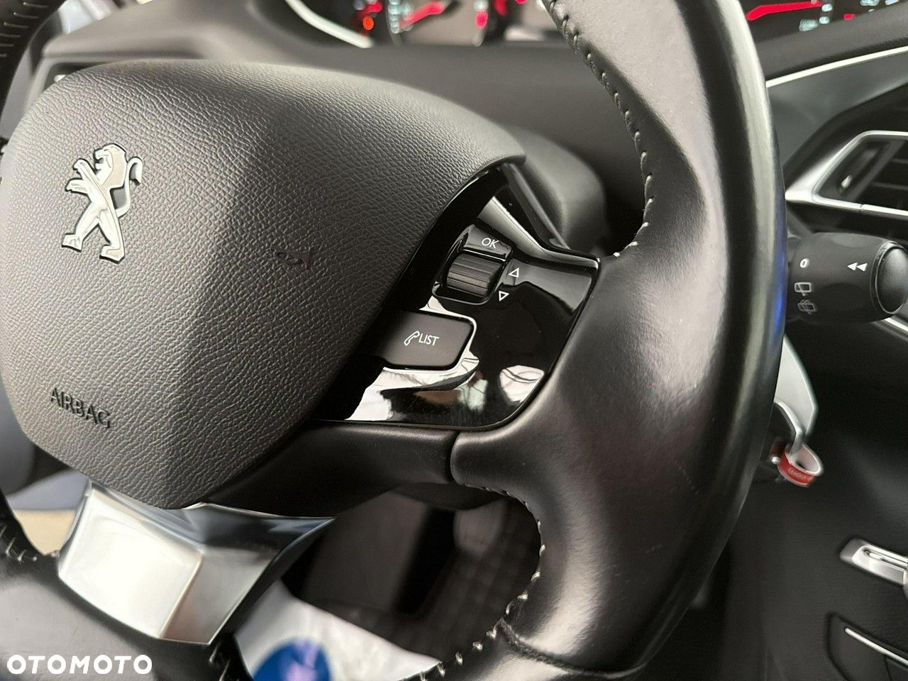Peugeot 308 - 25