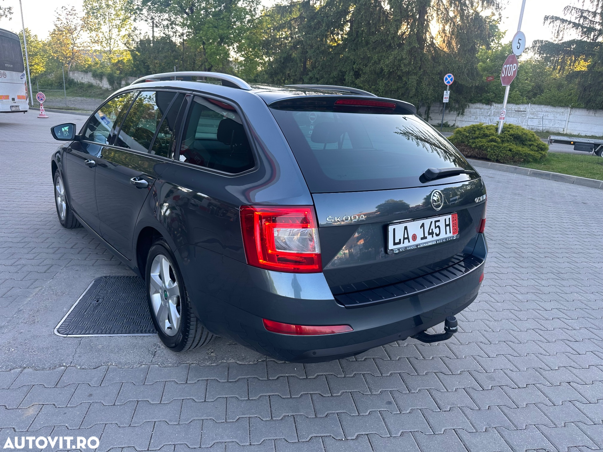 Skoda Octavia 2.0 TDI (Green tec) DSG Ambition - 4