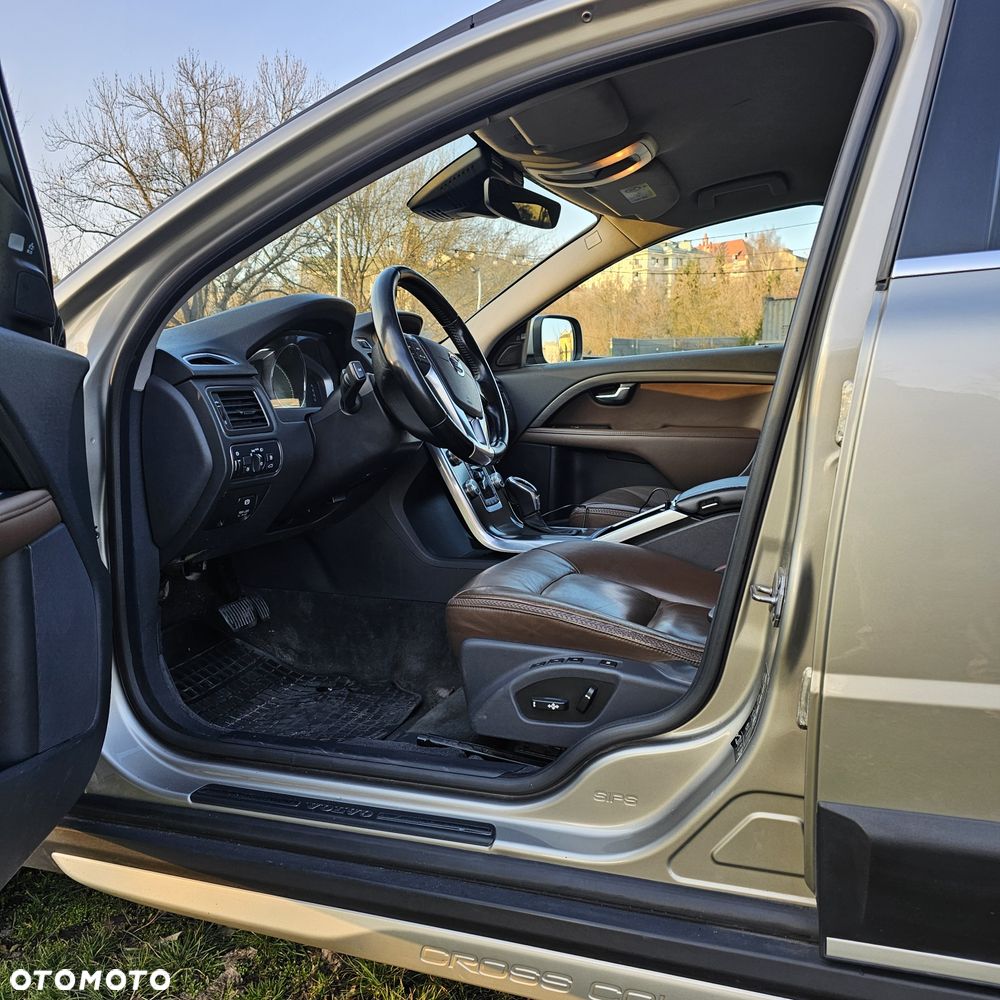 Volvo XC 70 - 8