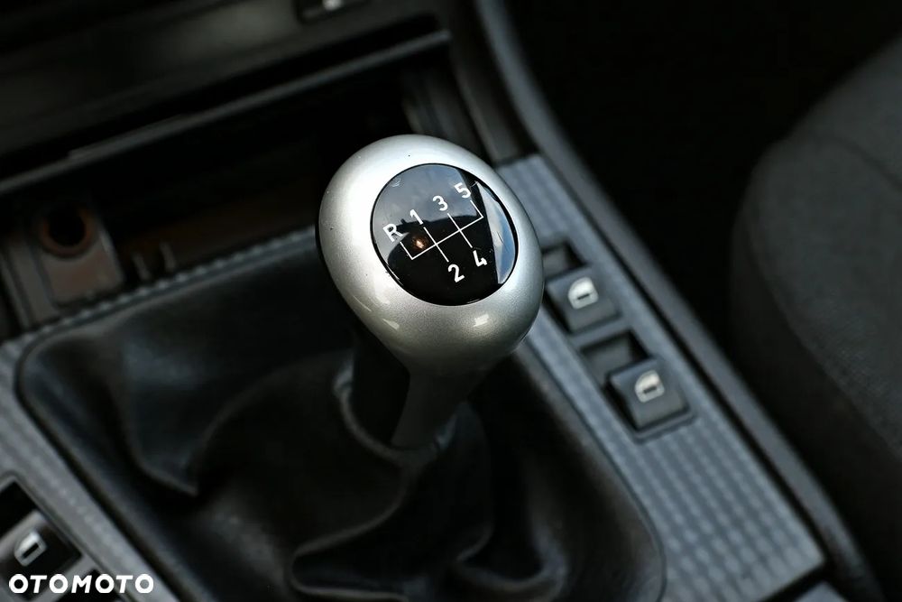 BMW Seria 3 - 34