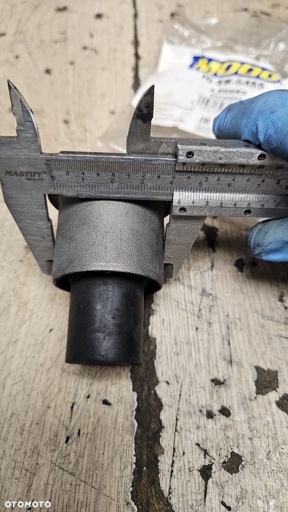 Silentblock wahacza Moog NI-SB-8455 Nissan Navara NP300 D22 D40 - 9