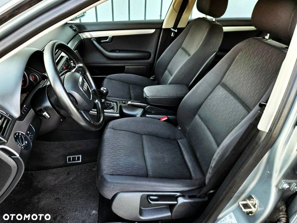 Audi A4 Avant - 23