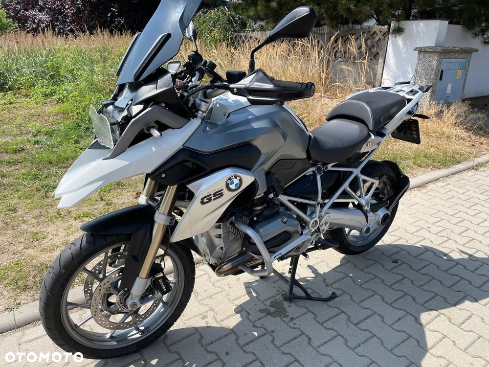 BMW R - 1